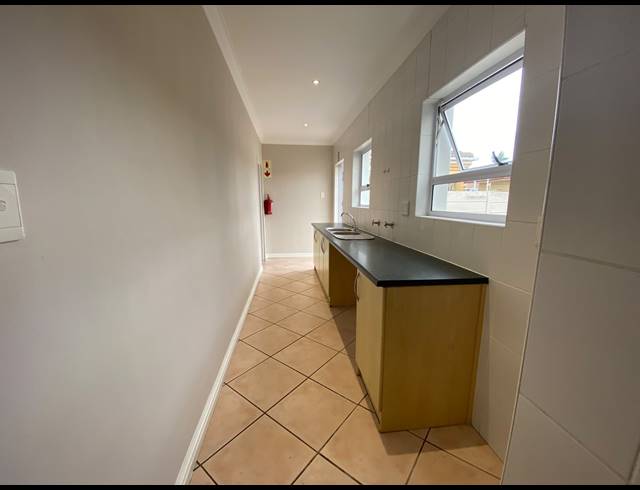 3 BEDROOM FREESTANDING TO LET IN PARKLANDS